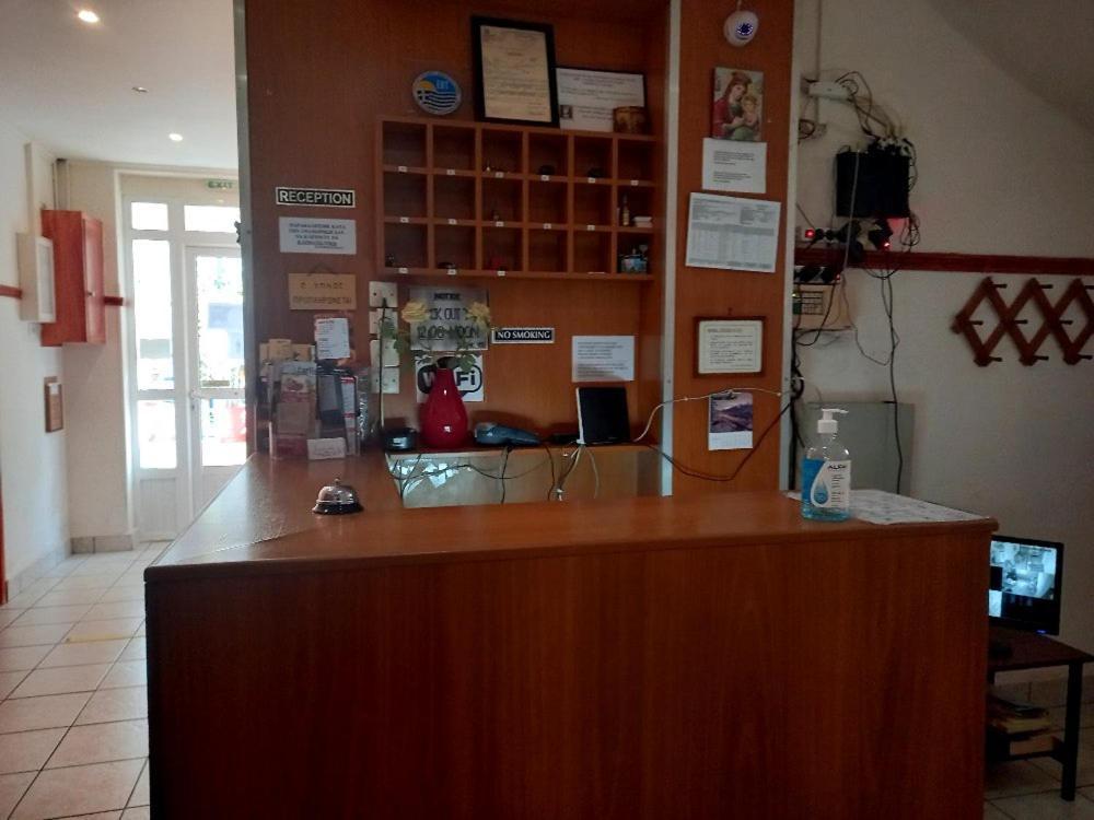 Hotel Korydallos พีเรียส ภายนอก รูปภาพ