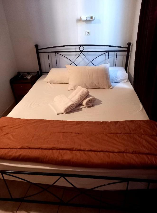Hotel Korydallos พีเรียส ภายนอก รูปภาพ