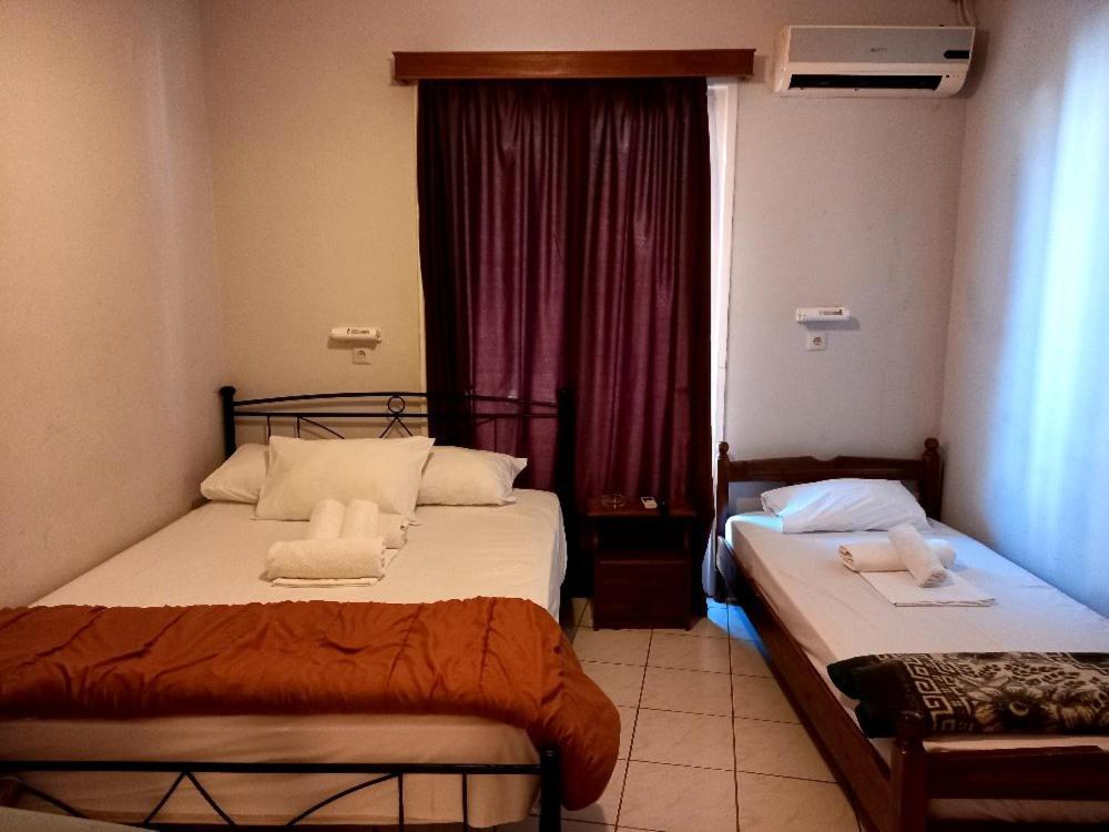 Hotel Korydallos พีเรียส ภายนอก รูปภาพ